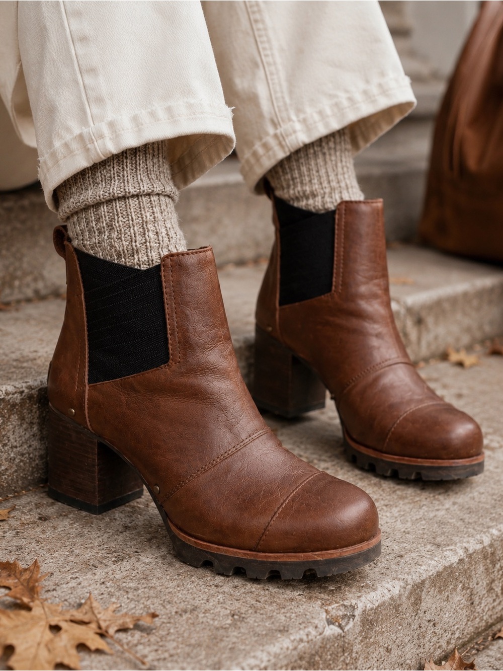 Sorel Addington Chelsea Boots Womens 7 Brown Leather Lug Sole Heeled chunky